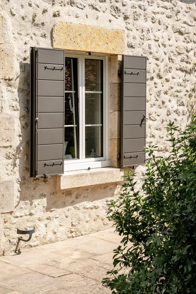 fenêtre à Traînou